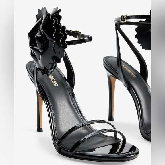 Flower Double Strap High Heeled Sandals - Picture 2 of 2